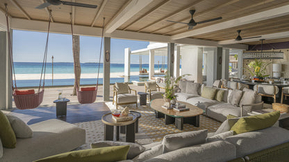 Four Seasons Resort Maldives at Landaa Giraavaru
