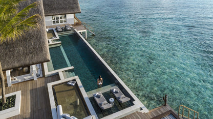 Four Seasons Resort Maldives at Landaa Giraavaru